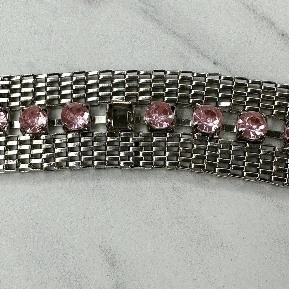 Pink Rhinestone Silver Tone Mesh Chain Belt Medium/Large (M/L) NWT w/ Defects ✨